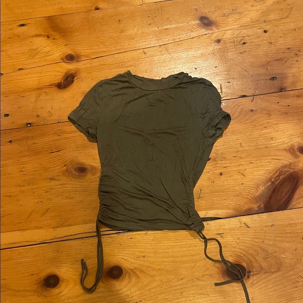 SHEIN Olive Short Sleeve Ruched Tee